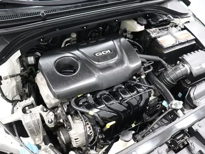 Hyundai Avante 2017, 102655 км, за 6310.18 USD - фото 19