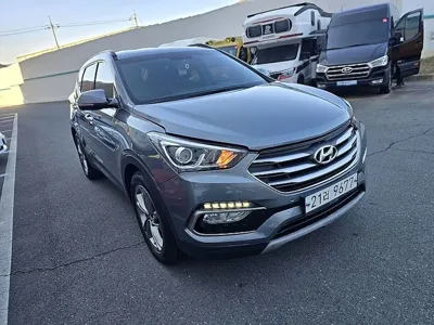 Hyundai Santafe 2018, 81373 км, за 10047.6 USD