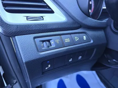 Hyundai Santafe 2018, 81373 км, за 10047.6 USD - фото 9