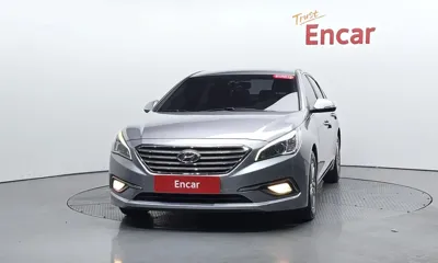 Hyundai Sonata 2016, 190841 км, за 2309.4 USD