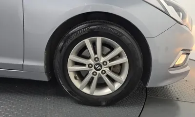 Hyundai Sonata 2016, 190841 км, за 2309.4 USD