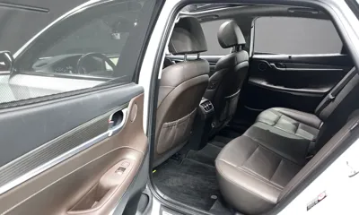 Hyundai Grandeur 2017, 64940 км, за 12340.82 USD - фото 12