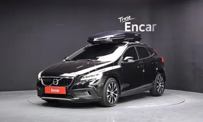 Volvo V40 · 2019 год