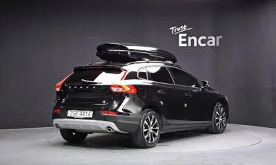 Volvo V40 2019, 94979 км, за 9780.75 USD