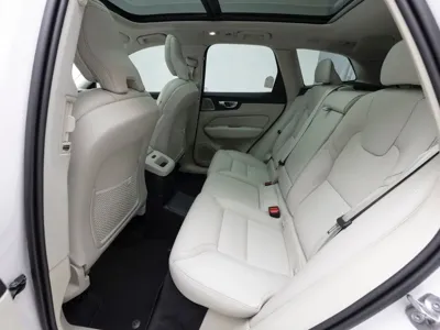 Volvo XC60 2026, 4495 км, за 46804.9 USD - фото 10