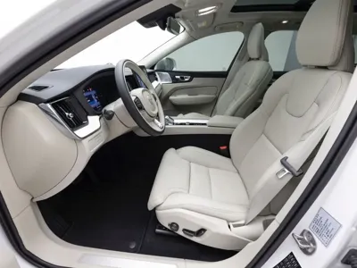 Volvo XC60 2026, 4495 км, за 46804.9 USD - фото 12