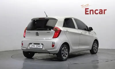 Kia Morning 2012, 153953 км, за 1943.7 USD