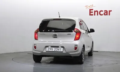 Kia Morning 2012, 153953 км, за 1943.7 USD
