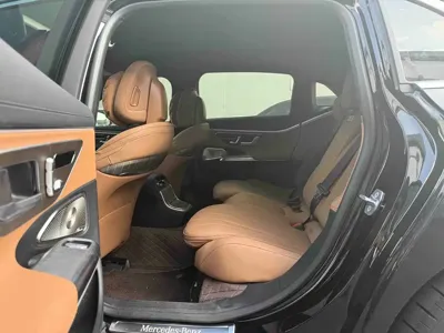 Mercedes-Benz E-Class 2025, 24000 км, за 51941.31 USD - фото 6