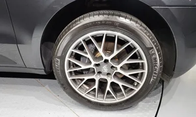Porsche Macan 2017, 49038 км, за 22661.58 USD