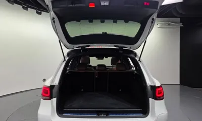 Mercedes-Benz GLC-Class 2022, 38683 км, за 30852.04 USD - фото 20