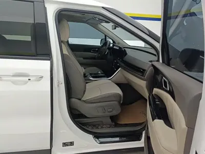 Kia Carnival 2022, 50400 км, за 27129.93 USD - фото 8