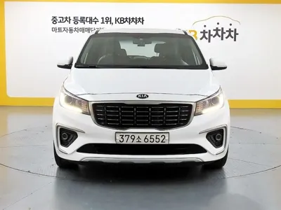 Kia Canival · 2019 год