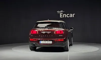 MINI Clubman 2019, 62401 км, за 9448.3 USD