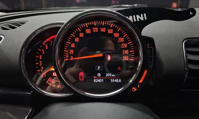 MINI Clubman 2019, 62401 км, за 9448.3 USD - фото 8