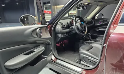 MINI Clubman 2019, 62401 км, за 9448.3 USD - фото 11