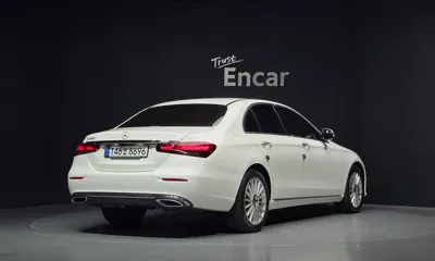 Mercedes-Benz E-Class 2021, 42378 км, за 22325.78 USD
