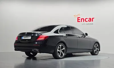 Mercedes-Benz E-Class 2020, 37693 км, за 21086.74 USD