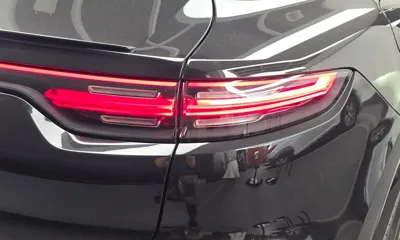 Porsche Cayenne 2023, 36998 км, за 71661.28 USD - фото 23