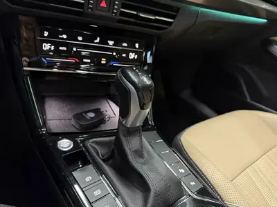 Volkswagen Passat 2022, 89000 км, за 15588.84 USD - фото 17