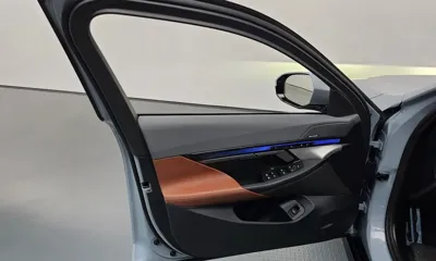 BMW 5-Series 2024, 9672 км, за 55190.78 USD - фото 24