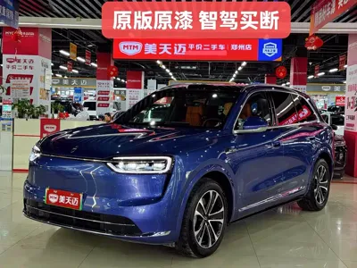 AITO 问界 AITO M7 · 2025 год