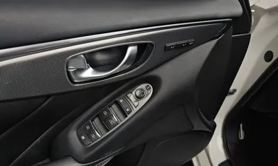 Infiniti Q50 2016, 55023 км, за 8403.91 USD - фото 17