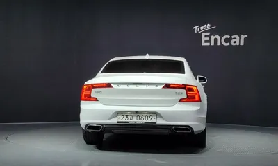 Volvo S90 2020, 86886 км, за 17239.15 USD