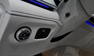 Mercedes-Benz EQE 2024, 23923 км, за 39022.82 USD - фото 28