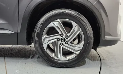 Hyundai Santafe 2023, 48754 км, за 15091.24 USD