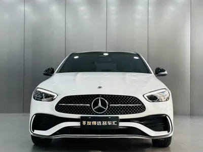 Mercedes-Benz C-Class 2024, 22000 км, за 28619.46 USD