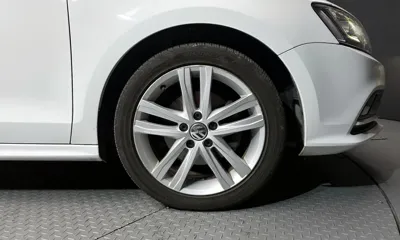 Volkswagen Jetta 2016, 106442 км, за 5222.11 USD