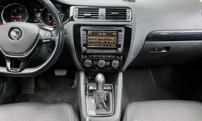 Volkswagen Jetta 2016, 106442 км, за 5222.11 USD - фото 14