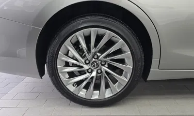 Lexus ES 2025, 28783 км, за 31219.13 USD