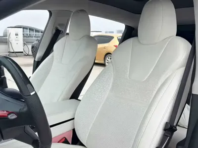 Tesla Model Y 2023, 47000 км, за 20413.27 USD