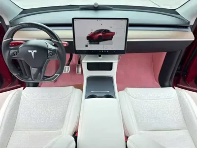 Tesla Model Y 2023, 47000 км, за 20413.27 USD