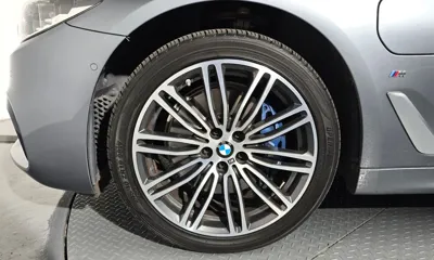 BMW 5-Series 2020, 47575 км, за 22187.21 USD