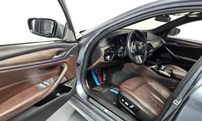 BMW 5-Series 2020, 47575 км, за 22187.21 USD - фото 10