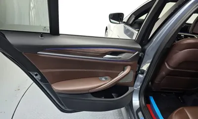 BMW 5-Series 2020, 47575 км, за 22187.21 USD - фото 25