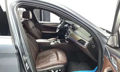 BMW 5-Series 2020, 47575 км, за 22187.21 USD - фото 26