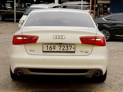 Audi A6 2015, 154000 км, за 5537.46 USD