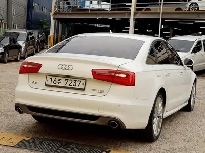 Audi A6 2015, 154000 км, за 5537.46 USD