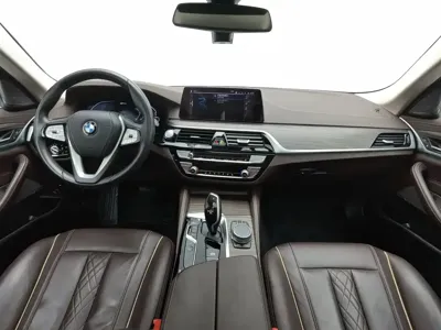 BMW 5 Series New Energy 2020, 71900 км, за 20333.65 USD