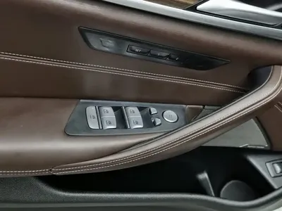 BMW 5 Series New Energy 2020, 71900 км, за 20218.92 USD - фото 9