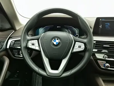 BMW 5 Series New Energy 2020, 71900 км, за 20218.92 USD - фото 11