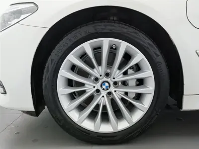 BMW 5 Series New Energy 2020, 71900 км, за 20218.92 USD - фото 17