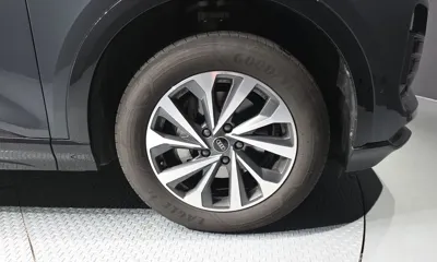 Audi Q6 e-tron 2025, 21981 км, за 39747.63 USD