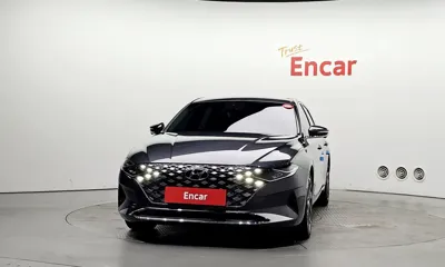 Hyundai Grandeur 2022, 71130 км, за 14873.09 USD