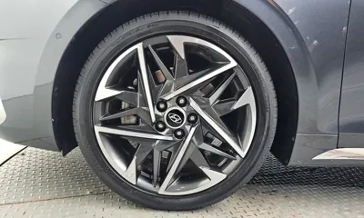 Hyundai Grandeur 2022, 71130 км, за 14873.09 USD