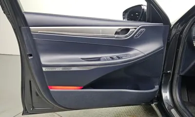 Hyundai Grandeur 2022, 71130 км, за 14769.59 USD - фото 24